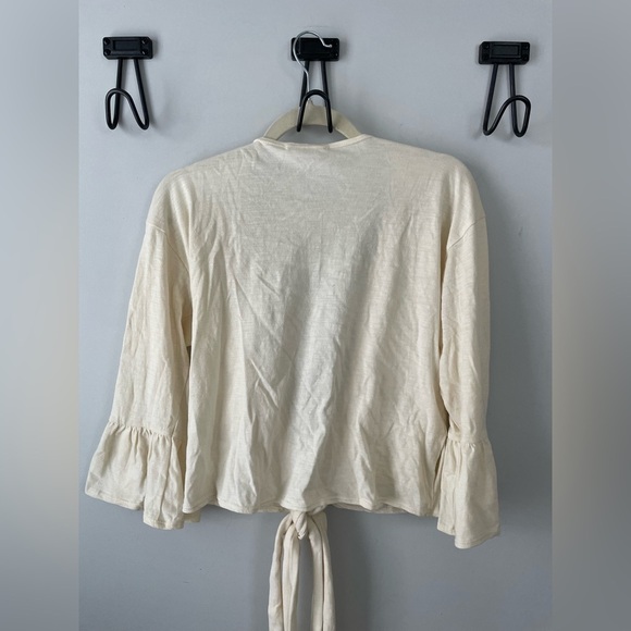 NWT Marine Layer, women’s XL, Ava wrap top in antique white flare sleeve cotton - Picture 5 of 5